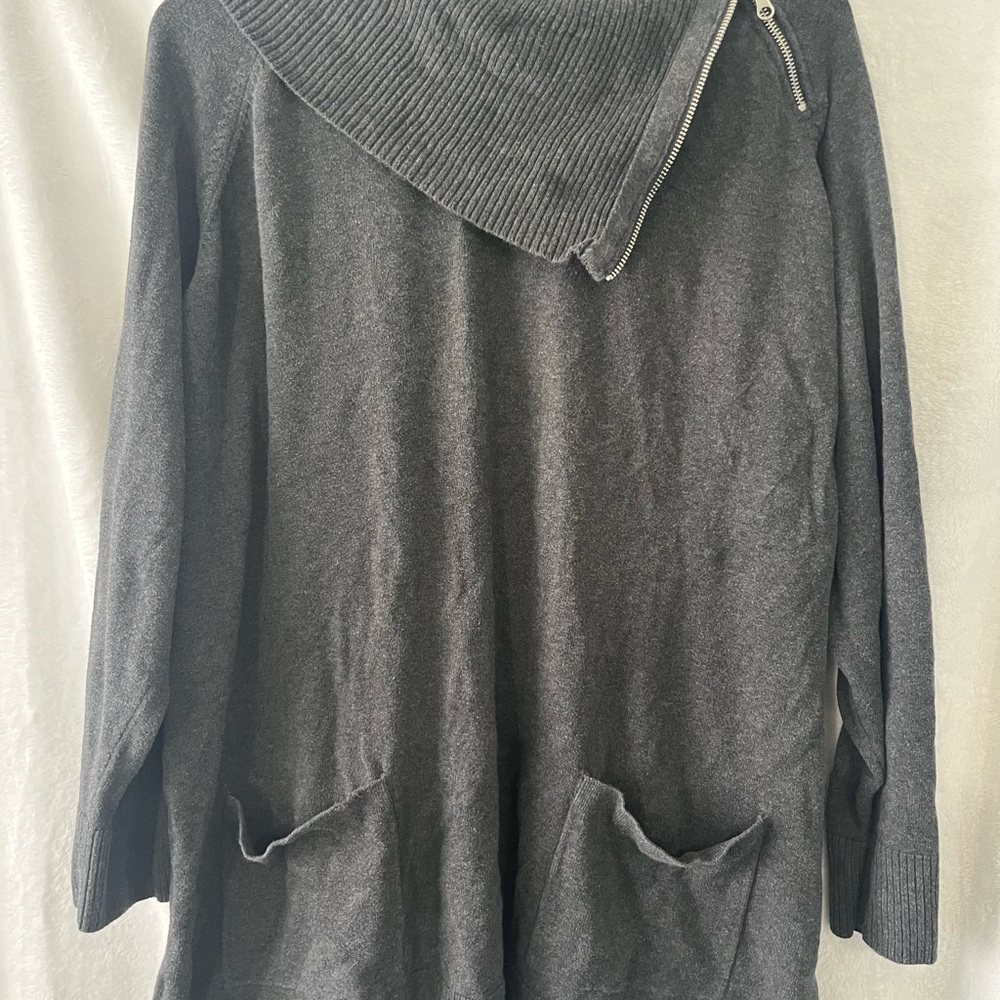 Gray Knit Sweater with Zipper Detail